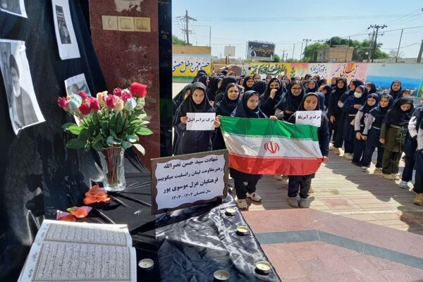 دانش‌آموزان بهبهانی فریاد «مرگ بر اسرائیل» سر دادند