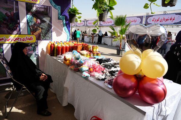 جشنواره فرهنگی و بومی محلی و نمایشگاه دستاوردهای روستائیان بخش کهریزک 