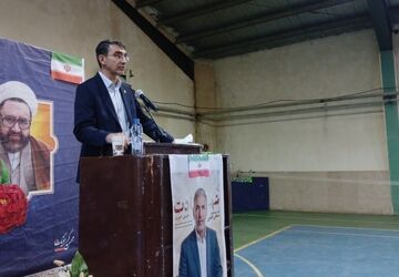 حضور مدیر کل آموزش و پرورش در آیین تکریم معلمان منطقه بیرانوند