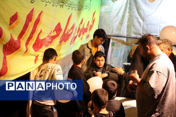 خیابان امام رضا(ع)  مشهد مملو از جمعیت در جشن باشکوه شب نیمه شعبان