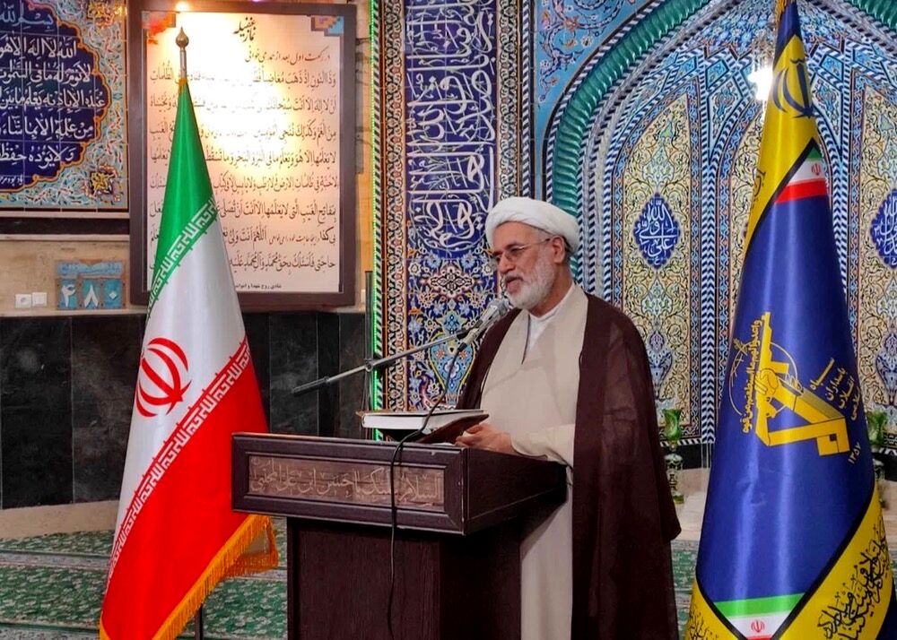 امام زین‌العابدین(ع) الگویی بی‌بدیل در تقوا و عبادت است