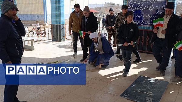 حضور گسترده مردم سفیددشت در راهپیمایی ۲۲ بهمن