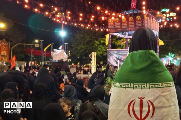نوای عشق حسینی در میادین بجنورد طنین‌انداز شد