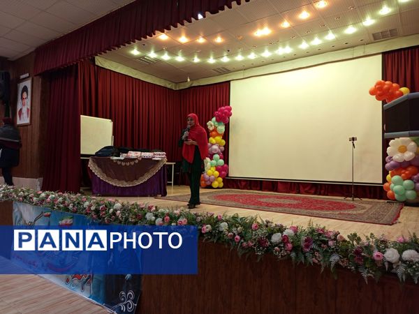 جشن نیمه شعبان و  گرامیداشت دهه فجر انقلاب اسلامی در کانون مهرتابان نیشابور