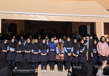 گپِ مخفی مادران و دختران ولایتی در بهارستان‌دو