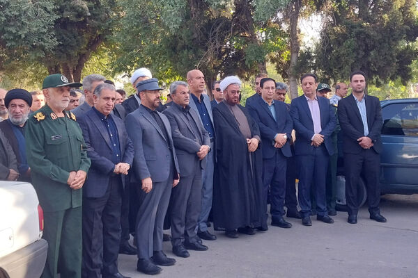 غبار روبی گلزار شهدا شیراز