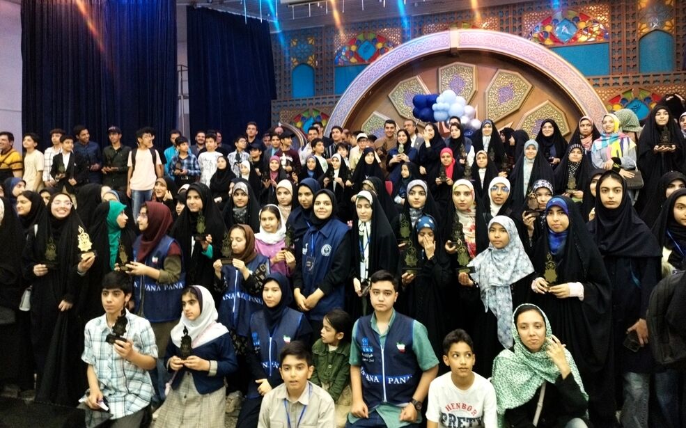 گردهمایی بزرگ تجلیل از خبرنگاران پانا در اردوگاه شهید بهشتی 