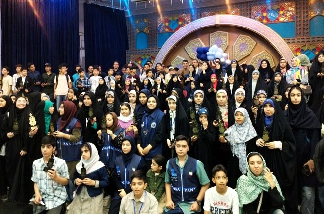 گردهمایی بزرگ تجلیل از خبرنگاران پانا در اردوگاه شهید بهشتی 