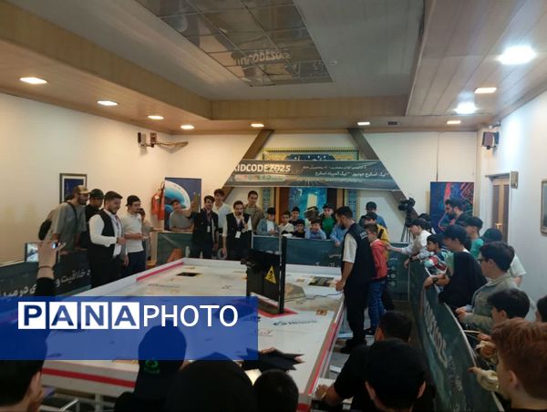 درخشش هنرستان آزادی فلسطین در چهارمین دوره مسابقات کشوری کید‌کد