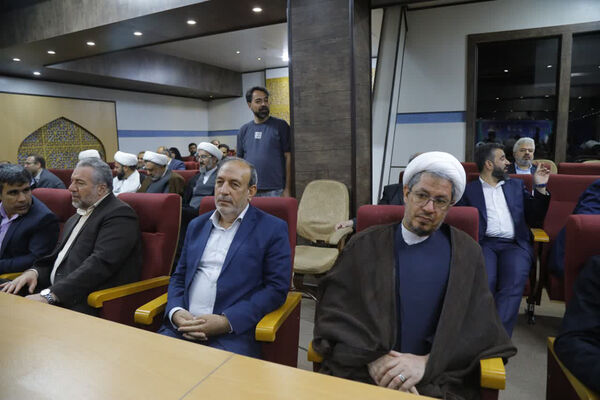 جلسه شورای اداری استان قم با حضور رئیس جمهوری