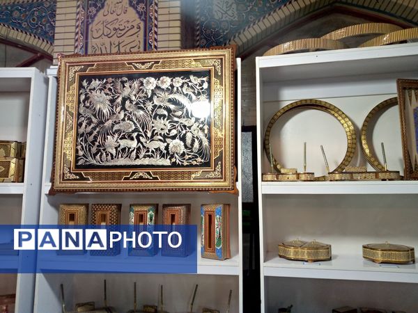 نمایشگاه محصولات اقتصادی در شهرستان