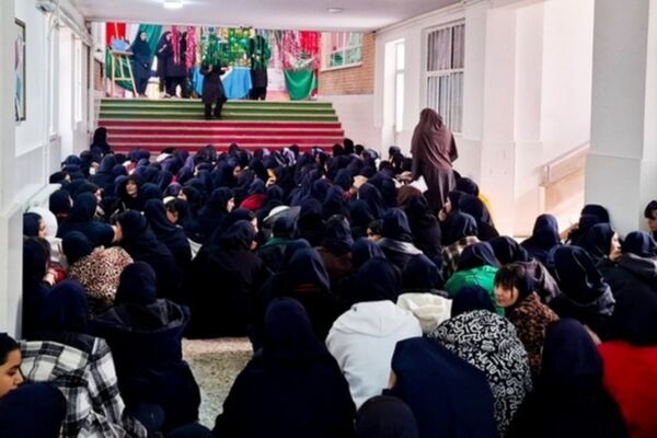 برگزاری جشن نیمه شعبان و در هنرستان کارآفرینان
