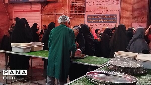 دویست و سی و سه شب خدمت در چایخانه فاطمه الزهرای نیشابور