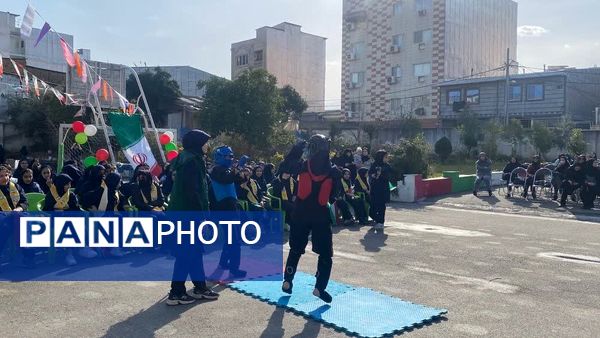 جشن باشکوه انقلاب و ایرانمون