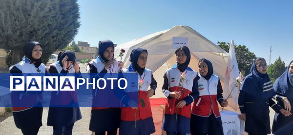آیین‌ افتتاحیه‌ تیم‌های‌ تخصصی‌ جوانان‌ هلال‌احمر‌ در شهرکرد 