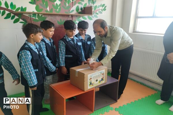 هدیه خواندنی معاونت فرهنگی و هنری به شهرستان ملارد