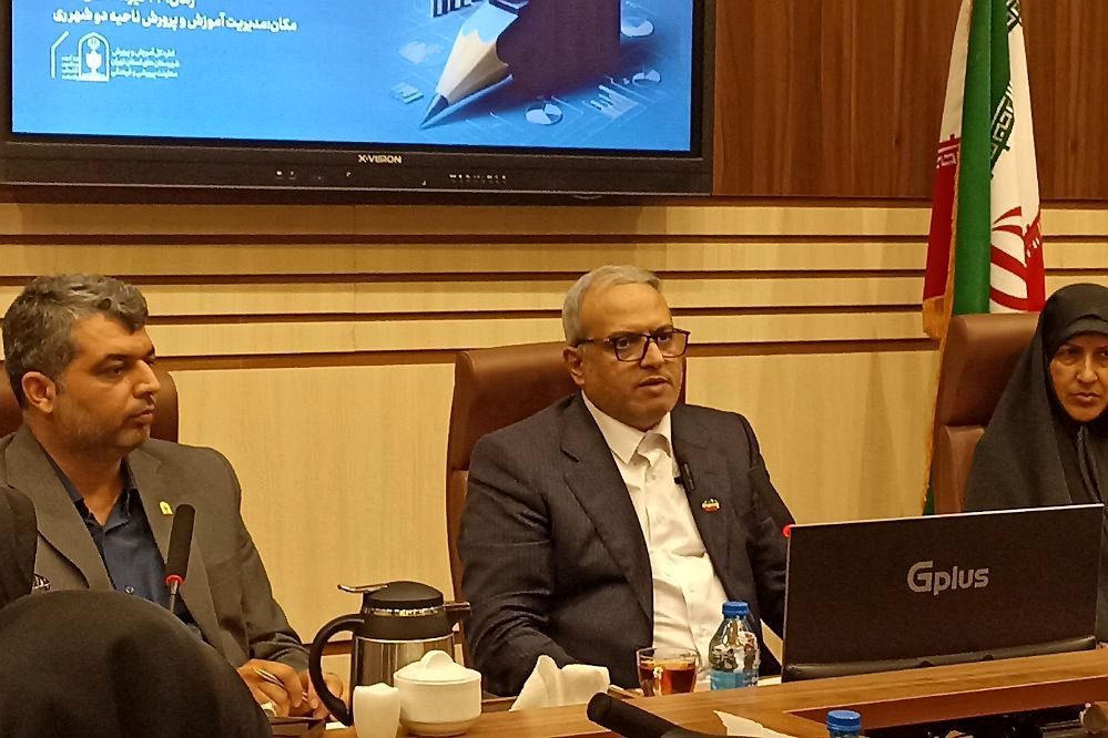 زیر ساخت آموزش دانش آموزان تربیت آنهاست