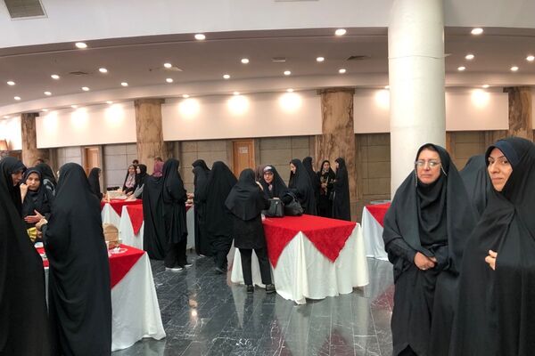 کارگاه آموزشی پیشگیری از آسیب‌های فضای مجازی در ایوان ری شهرری