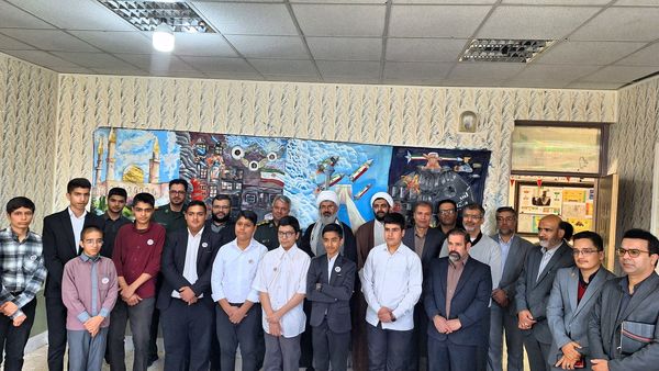 نمایشگاه «مدرسه انقلاب» دبیرستان میثاق