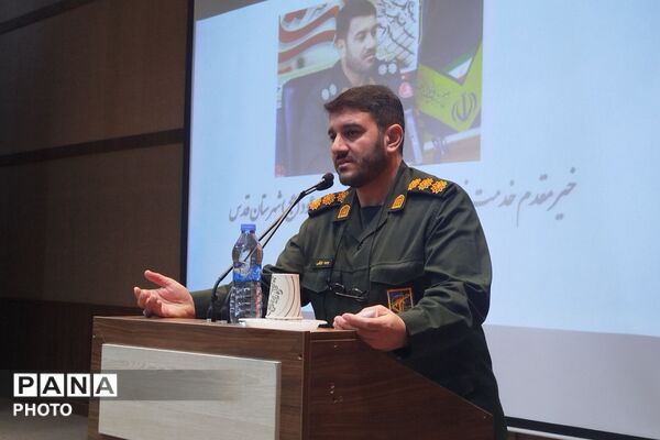 جلسه فصلی مدیران مدارس شهرستان قدس همزمان با نزدیک شدن به بازگشایی مدارس