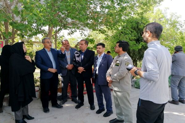 حضور دانش‌آموزان پیشتاز دبستان شهید شوشتری در کوهستان پارک شهرستان فاروج