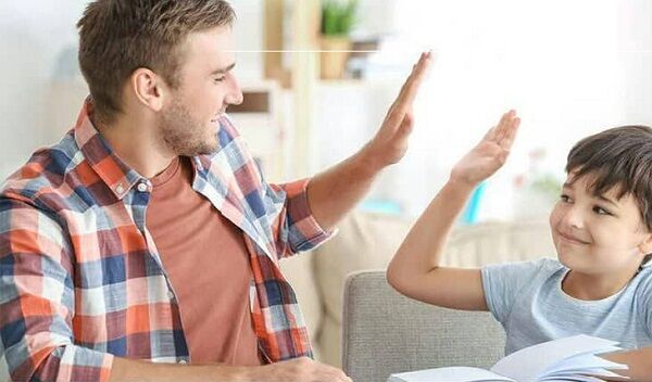 والدین چگونه می‌توانند به سلامت روان فرزند خود کمک کنند؟