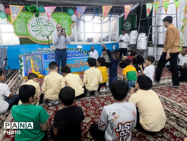 جشن باشکوه عید غدیر با حضور پرشور مردم در حسینیه حیدری فدافن 