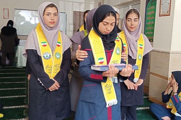 کارگاه آموزشی پیش اردوی منطقه‌ای پیشتازان در بهارستان‌۲