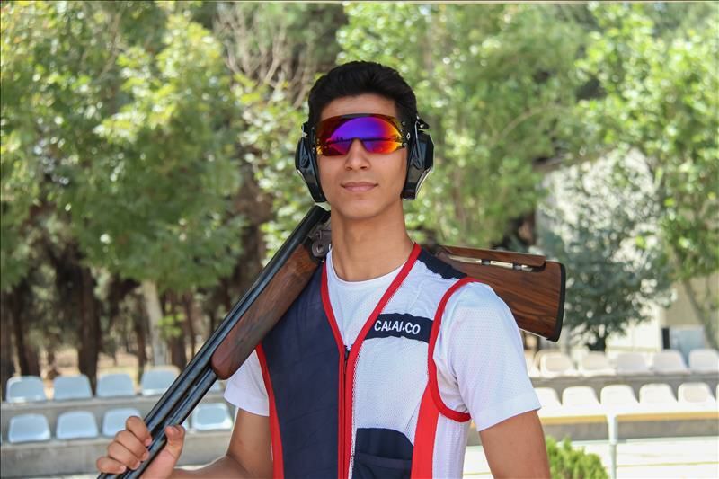 شلیک‌های خاص یک نوجوان پرچم ایران را بالا برد