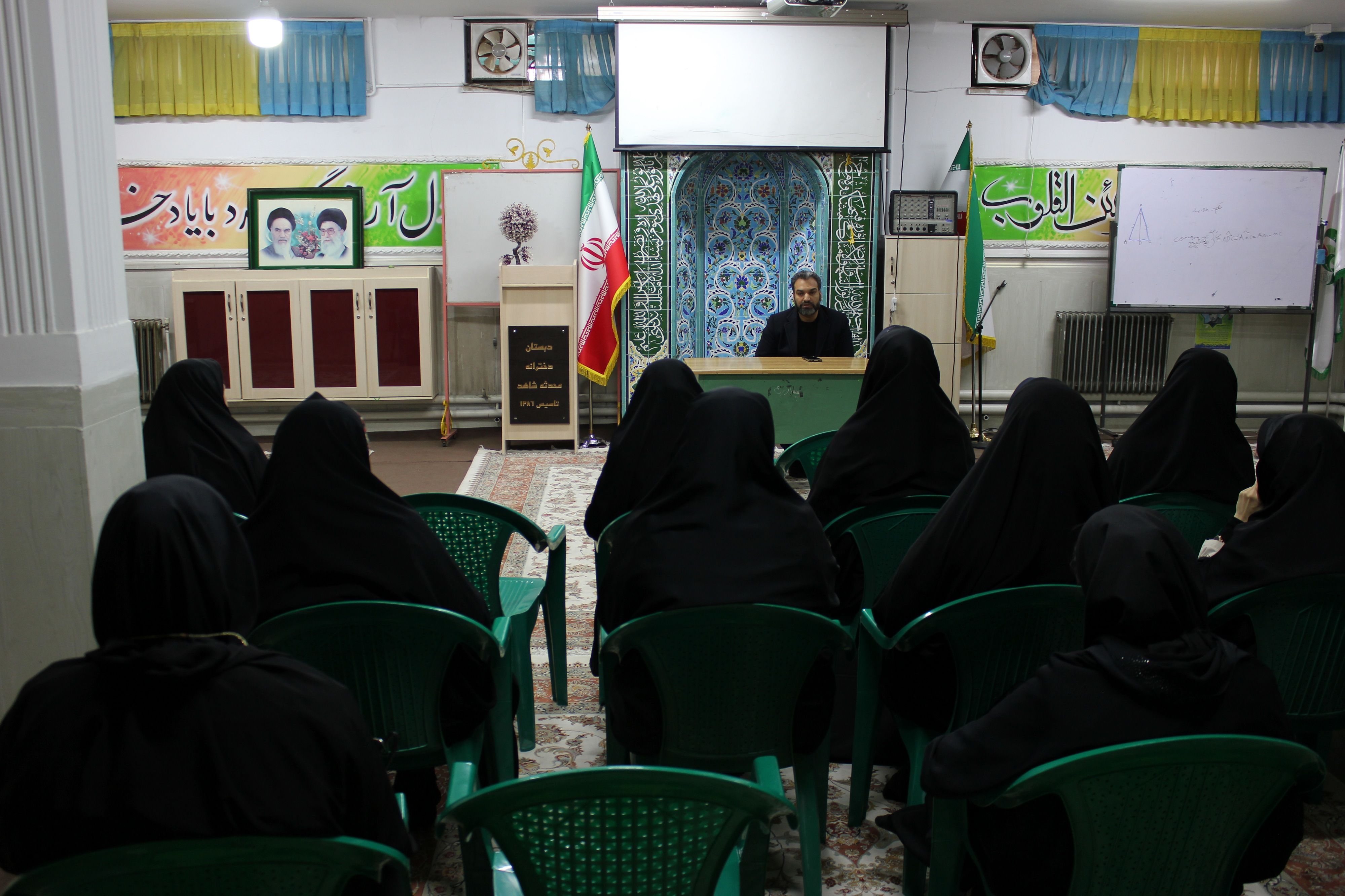 ترسیم شدن نقشه راه اجرای مانور «یاوران انقلاب» با حضور مدارس برگزیده 