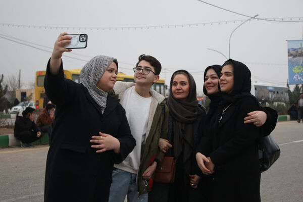 جلوه های حضور خادمان نوجوان در شادپیمایی مسجد جمکران