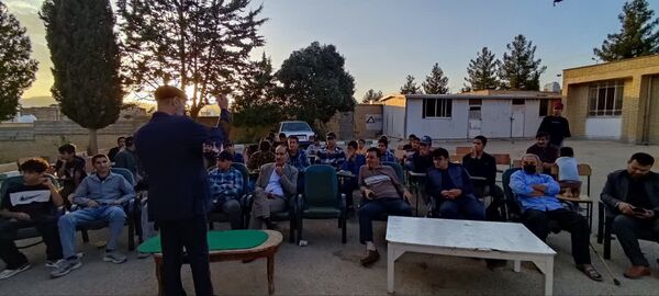 نواخته شدن زنگ مقاومت در دبیرستان مولوی یاسوج