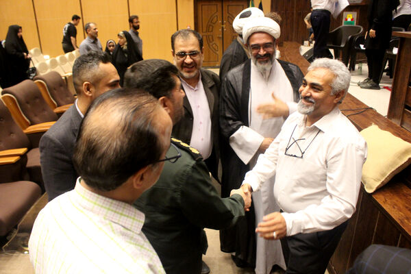کارگاه نمایشنامه خوانی و نقد فیلم دفاع مقدس در قم