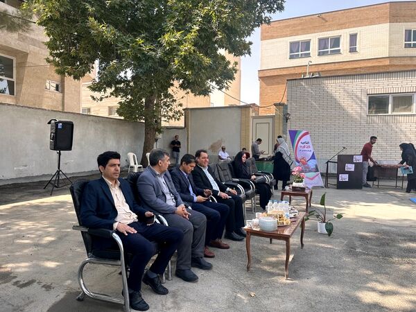 افتتاح زمین ورزشی تایل کورت در هنرستان عفت بجنورد