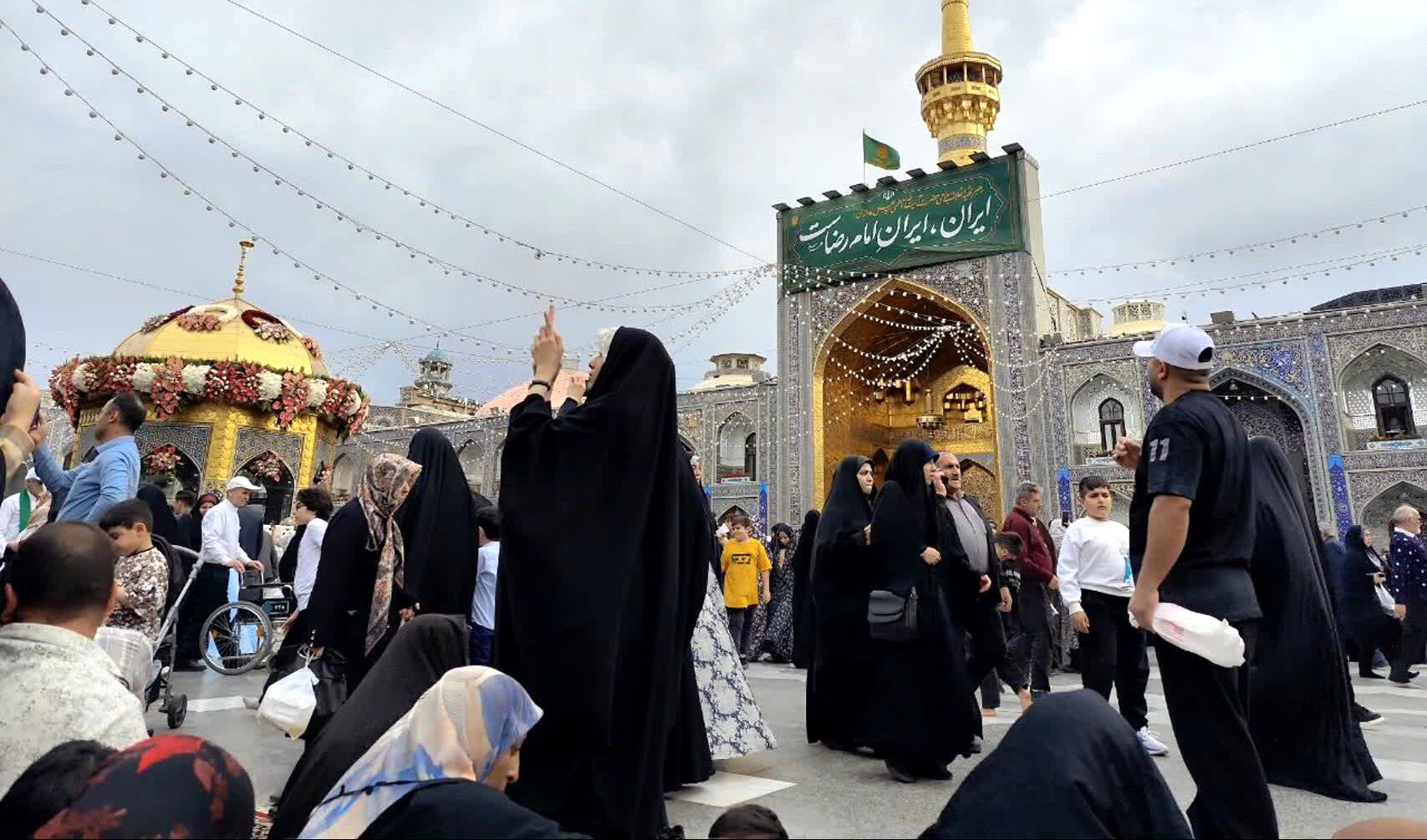 تجلیِ عشق و وفاداری؛ تلاطمِ جمعیت در میثاق با امام رضا (ع)