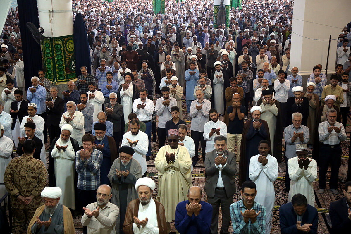 اقامه نماز عید سعید قربان در مصلای قدس قم