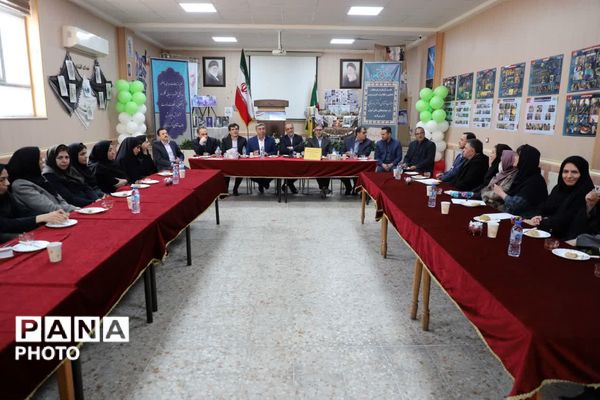 مطالبات بی‌واسطه شورای دانش‌آموزی مدرسه شهید مسافری تبریز با مسوولان وزارت آموزش و پرورش 