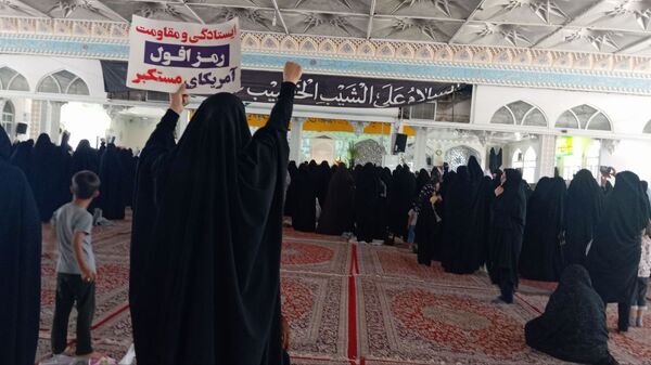نماز جمعه ای با رنگ خون شهید در کاشمر