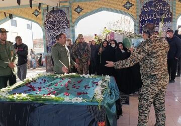 مراسم تشییع پیکر شهید گمنام در شهر سفیددشت 