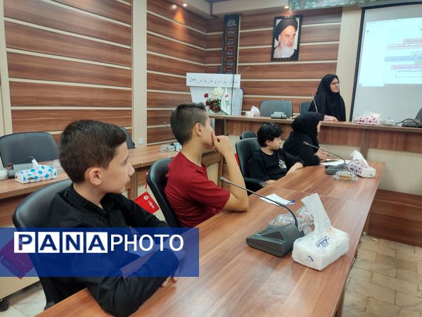 جلسه دوم دوره خبرنگار شو پسران