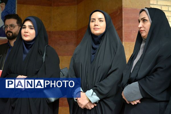 افتتاحیه طرح  «ایرانمون» در مدرسه شهدای گمنام بهارستان‌دو