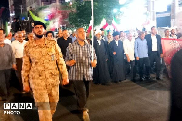 شور و حماسه مردمی در شهرستان شهید پرور قرچک در صدو ششمین شب از تجمعات مردمی 
