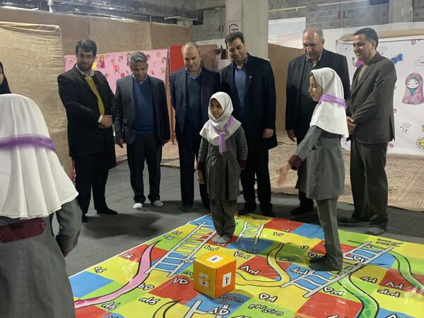 جشن تکلیف دانش آموزان دختر در حرم حضرت زینب (س)