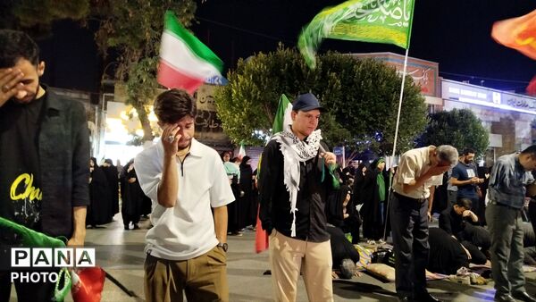 حماسه سازی مردم برای صد و بیست و چهار شب در مسجد جامع شهرستان نیشابور