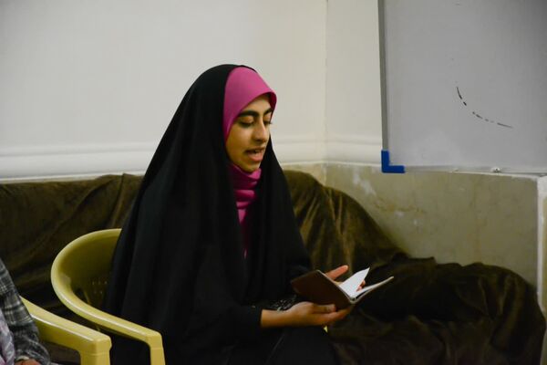 برگزاری انجمن ادبی شعر دخترانه در بجنورد 