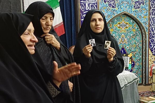 اجرای طرح «لاله‌های روشن» در دبستان آزاده ناحیه دو شهرری 
