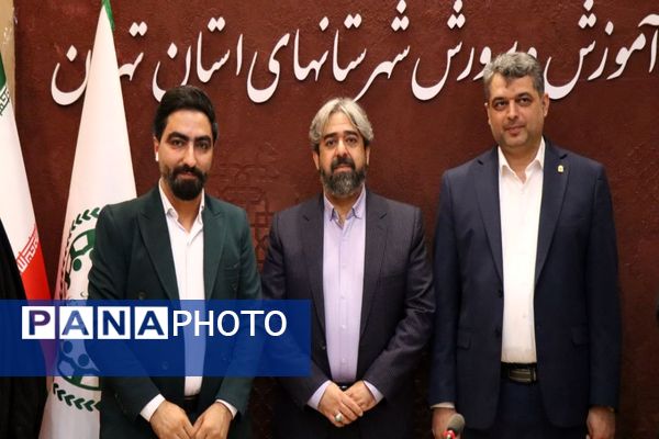 نشست صمیمی فعالین رسانه ای دانش‌آموزان با مدیرعامل خبرگزاری پانا