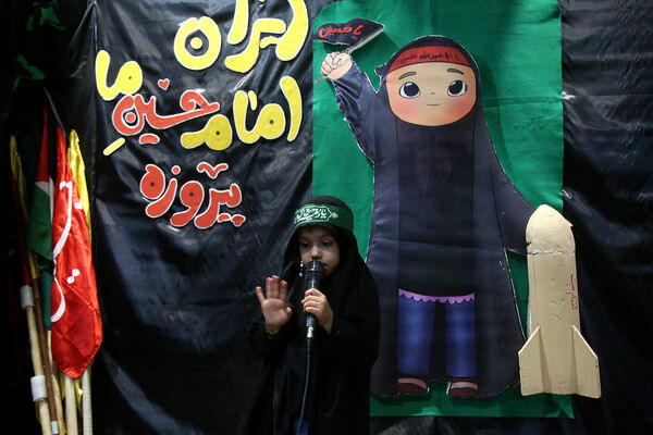 عزاداری کودکان هیات «زیر گنبد طلا» برای دختر سه ساله امام حسین(ع)