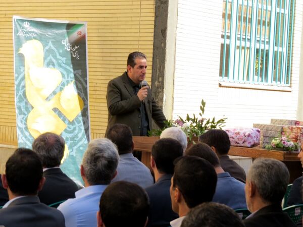 تقدیر از کارکنان‌ اداره‌کل آموزش و پرورش خراسان شمالی 