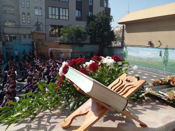 برگزاری جشن جوانه‌ها در دبیرستان حر بن ریاحی